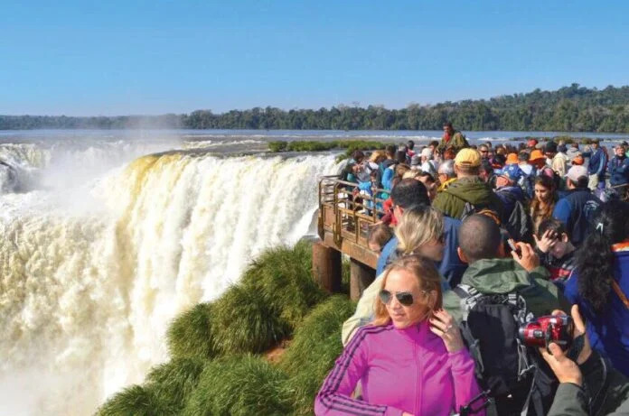 Iguassu Falls in the next few days will reach one million visitors