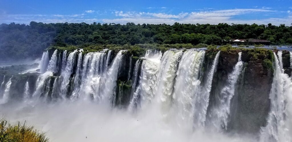 Iguazu Falls Changes in opening hours for the long weekend