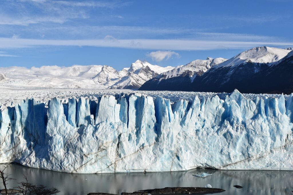 New Establishment for Tourists Overlooking Perito Moreno Glacier