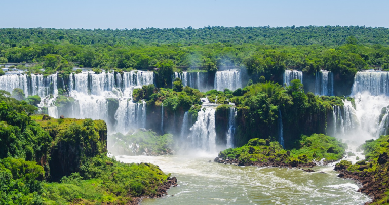 New schedule for Iguazu National Park in Foz do Iguazu Until January 31
