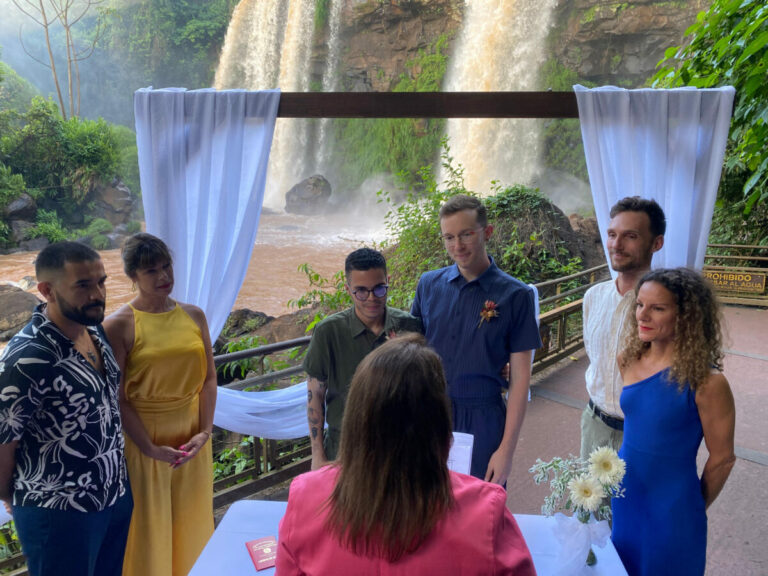 First union between foreigners celebrated at Iguazu Falls